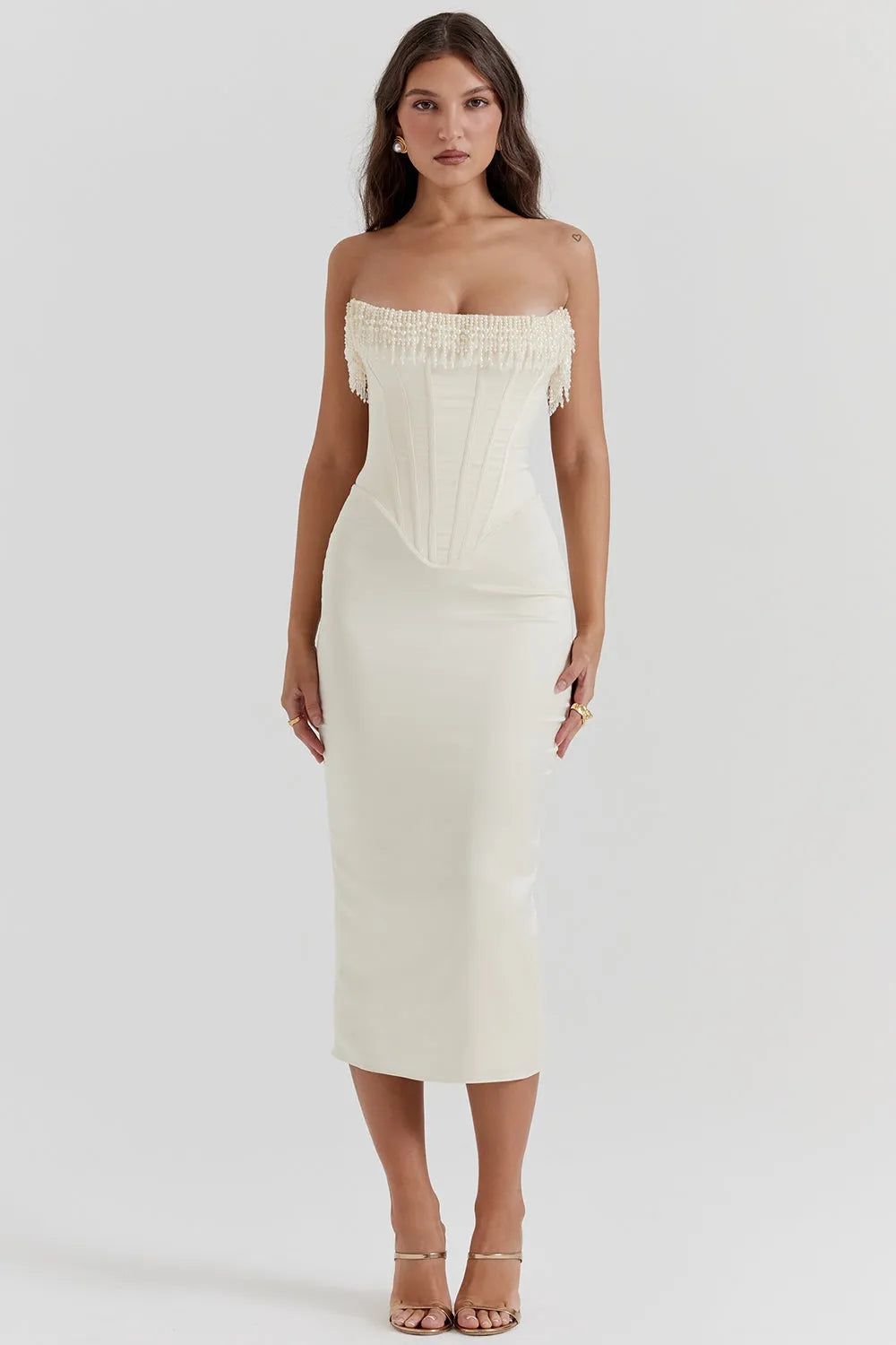 Vestido Midi Com Fileiras de Pérolas - Lindele Exclusive